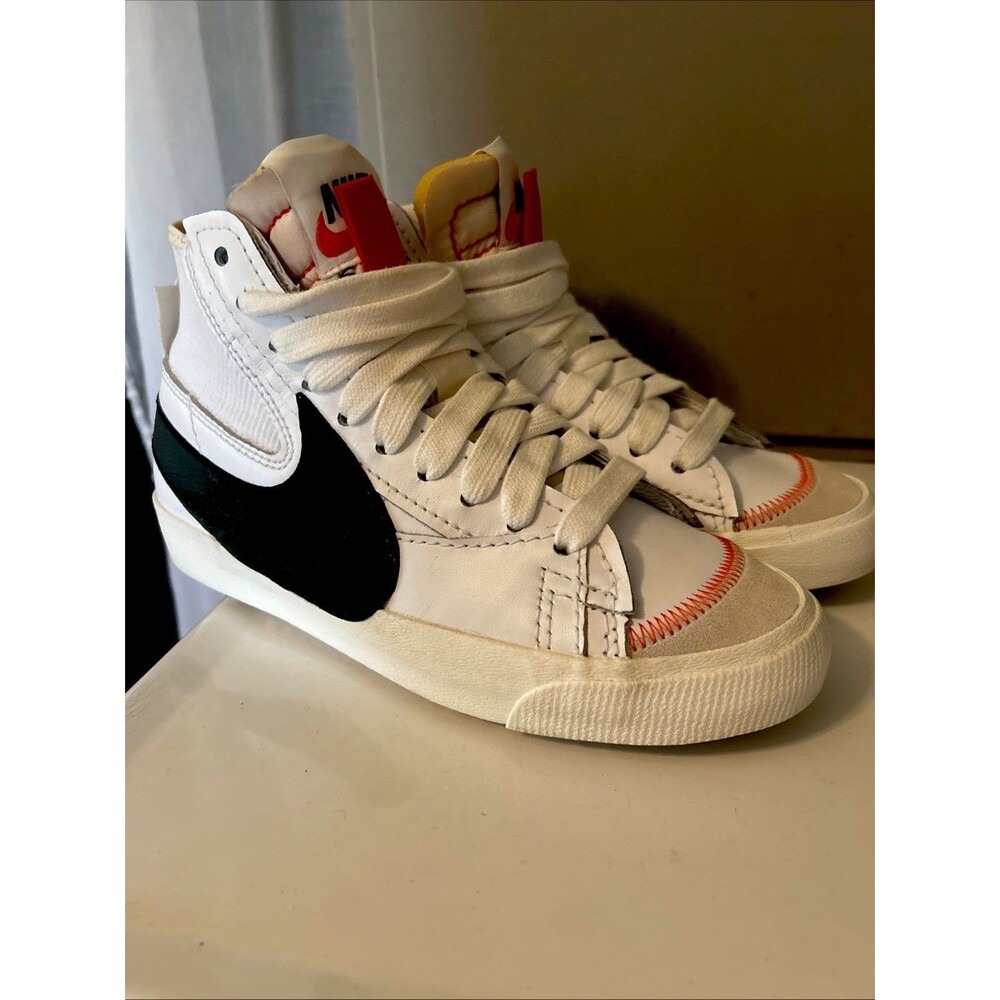 Nike Blazer Mid '77 Jumbo High Top Sneakers White Black DQ1471-100 Women’s 9.5